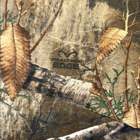 REALTREE Edge Camo Long Sleeve Shirt size S. - Picture 3 of 4